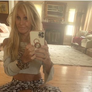 Meet your Posher, Naomi